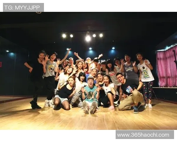 街舞战术解析:上海街舞队边路渗透体系的创新与实践探索 街舞战术解析:上海街舞队边路渗透体系的创新与实践探索