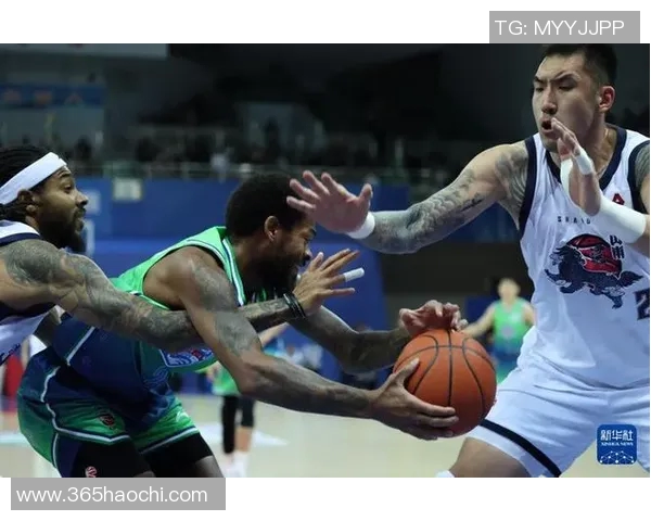 山东队主场迎战天津队以二比零取得胜利展现强大实力 山东队主场迎战天津队以二比零取得胜利展现强大实力