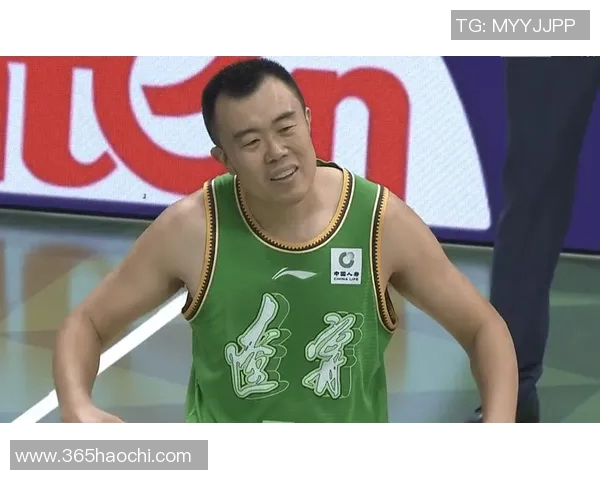 韩德君的篮球传奇之路：从青涩少年到CBA巨星的成长历程